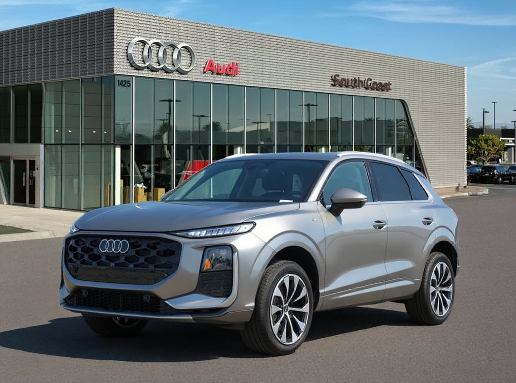 2026 Audi Q3 S line quattro's photo