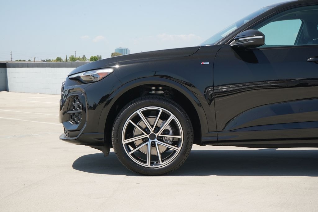 New 2026 Audi Q5 Premium Plus SUV