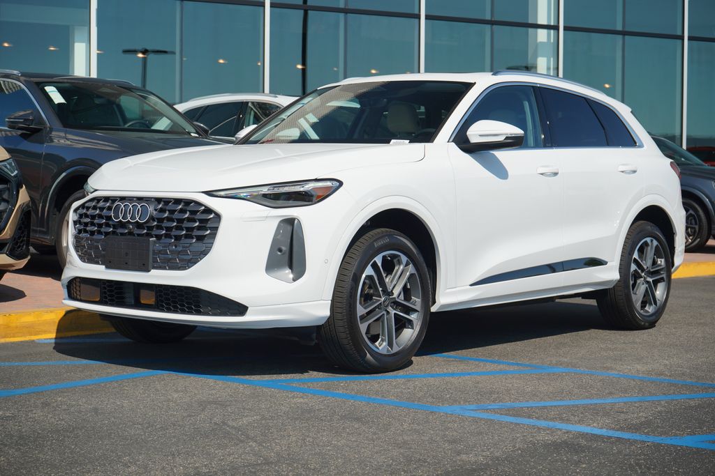 2025 Audi New Q5 Premium Plus's photo