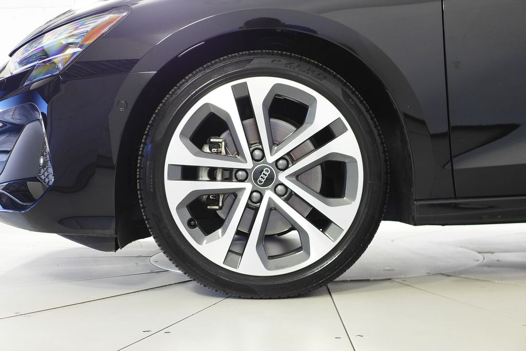 2025 Audi A3 40 Premium photo 4