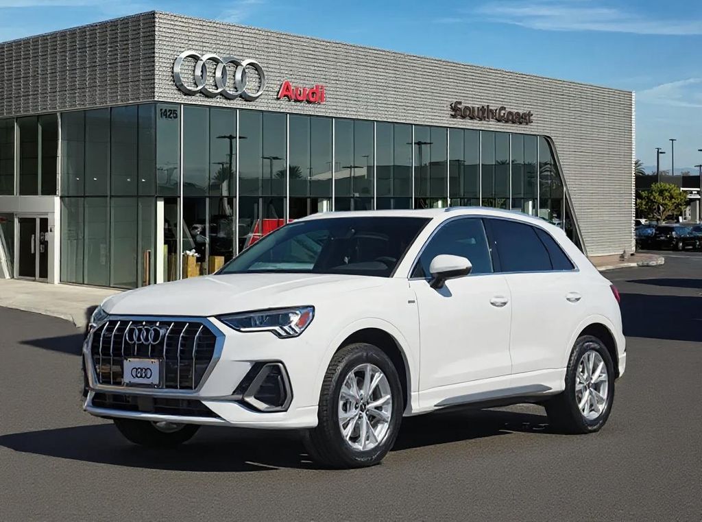 2025 Audi Q3 S Line Premium's photo