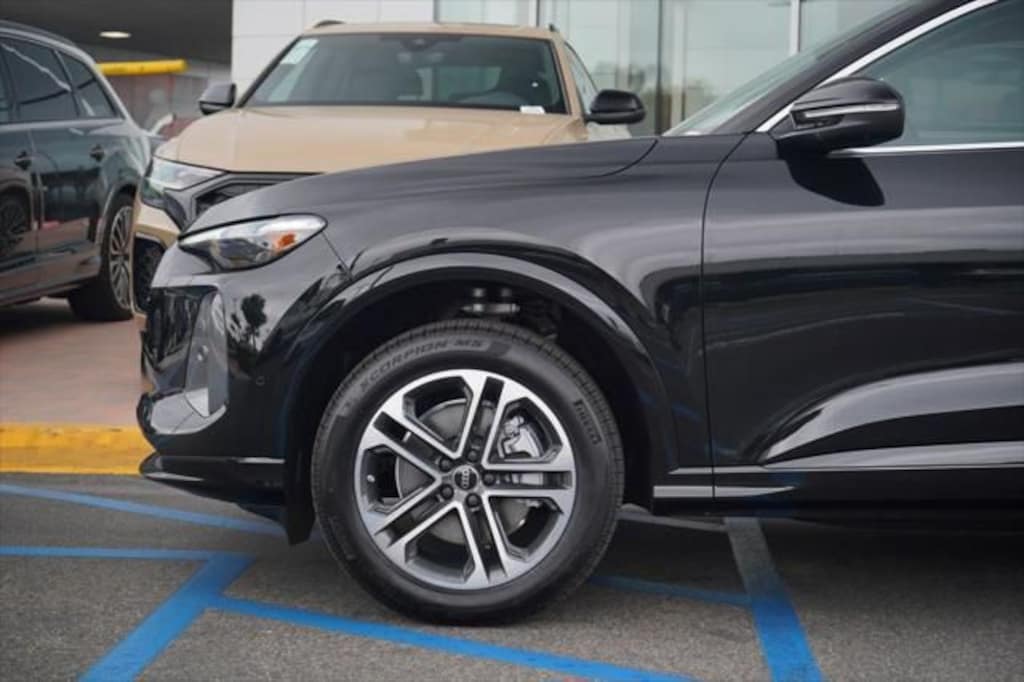 New 2025 Audi All-new Q5 2.0T Premium Plus SUV