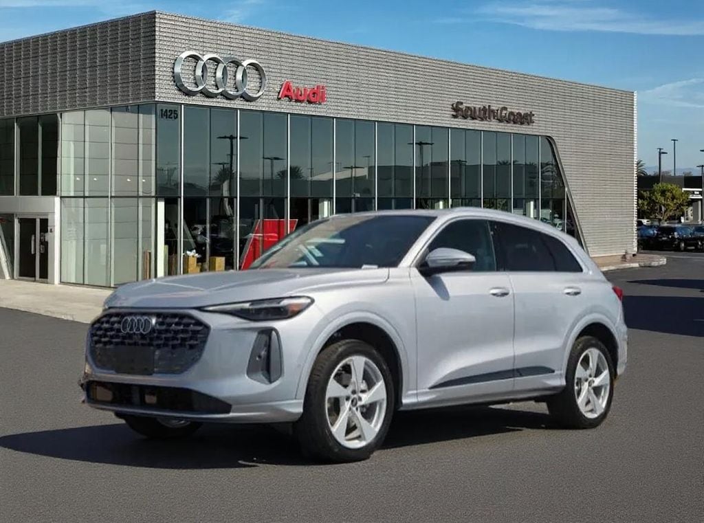 2025 Audi New Q5 Premium Plus's photo