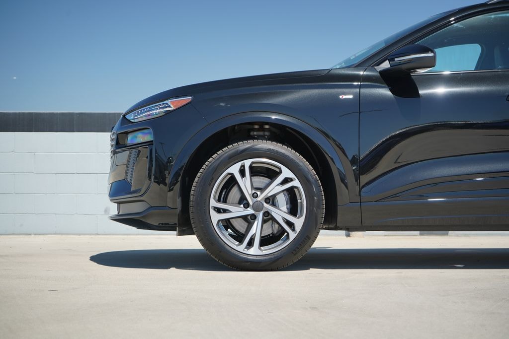 New 2027 Audi Q6 e-tron Premium Plus SUV