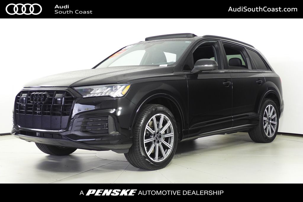 2023 Audi Q7 45 Premium Plus quattro Tiptronic's photo