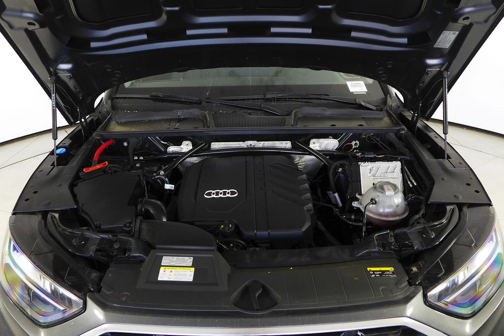 2023 Audi Q5 45 S Line Premium photo 5