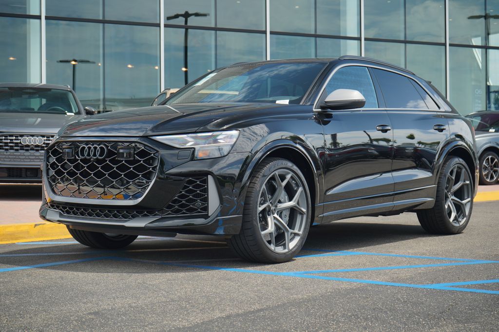 2025 Audi RS Q8 Base's photo
