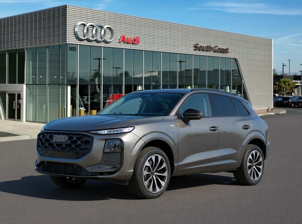 2026 Audi Q3 S line quattro's photo