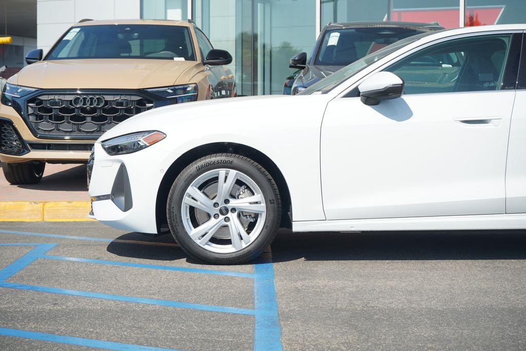 2025 Audi A5 2.0T Premium Plus photo 2