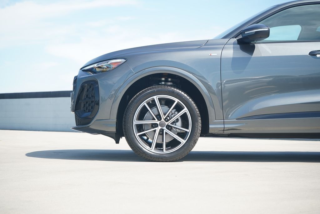 New 2026 Audi Q5 Premium Plus SUV