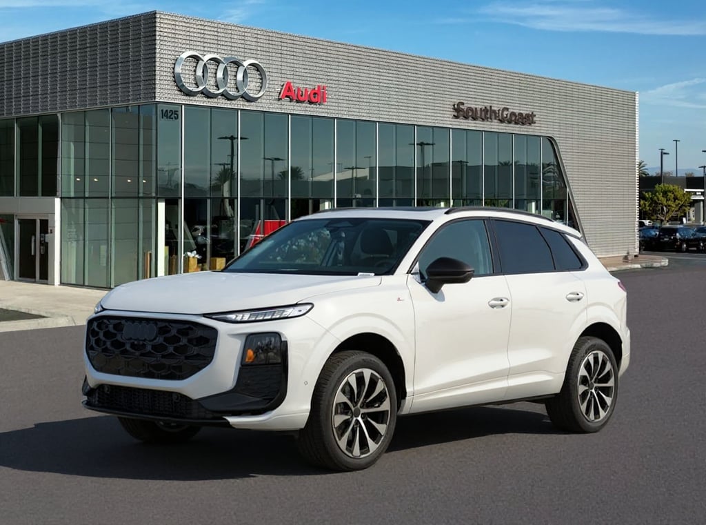 2026 Audi Q3 S line quattro's photo