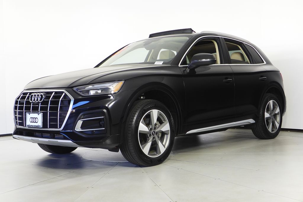 2022 Audi Q5 40 Premium photo 2