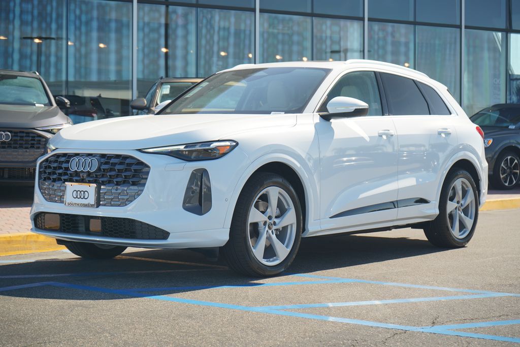 2025 Audi New Q5 Prestige's photo