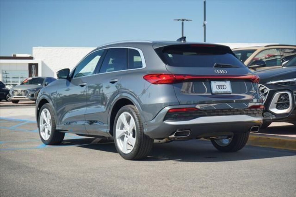 New 2025 Audi Q5 Prestige SUV