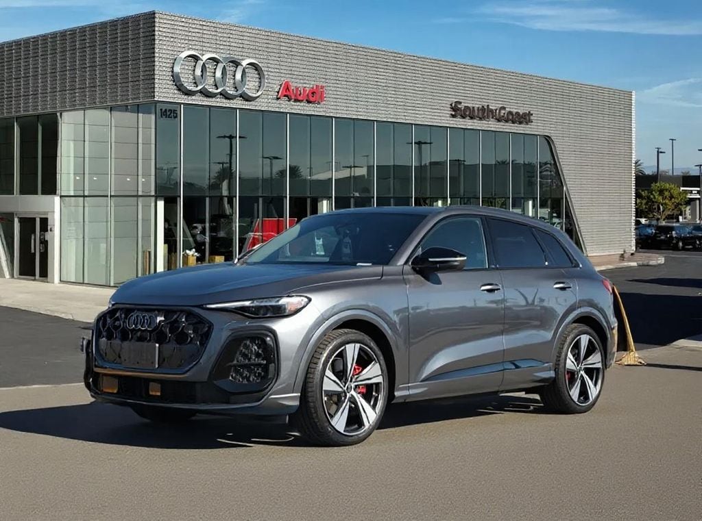 2025 Audi New SQ5 Premium Plus's photo