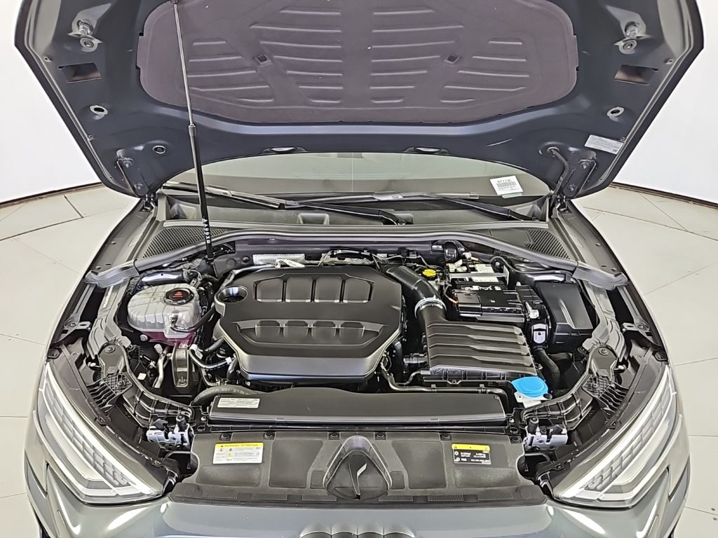 2025 Audi A3 40 Premium Plus photo 5