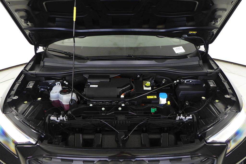 2023 Audi Q4 Sportback e-tron Premium photo 5