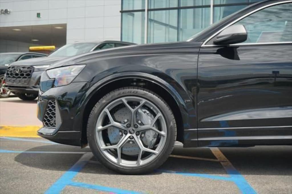 New 2025 Audi RS Q8 Performance SUV