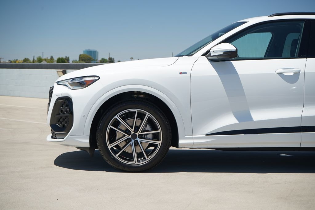 New 2026 Audi Q5 Prestige SUV