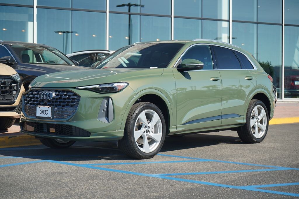 New 2025 Audi Q5 2.0T Premium SUV