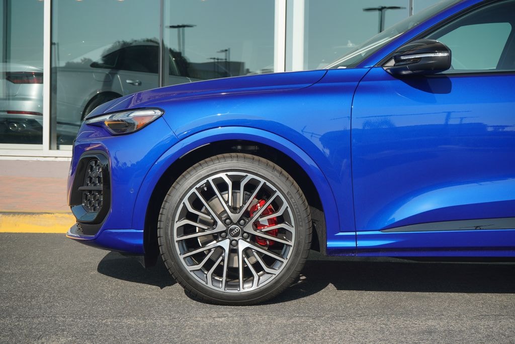 New 2025 Audi SQ5 Prestige SUV