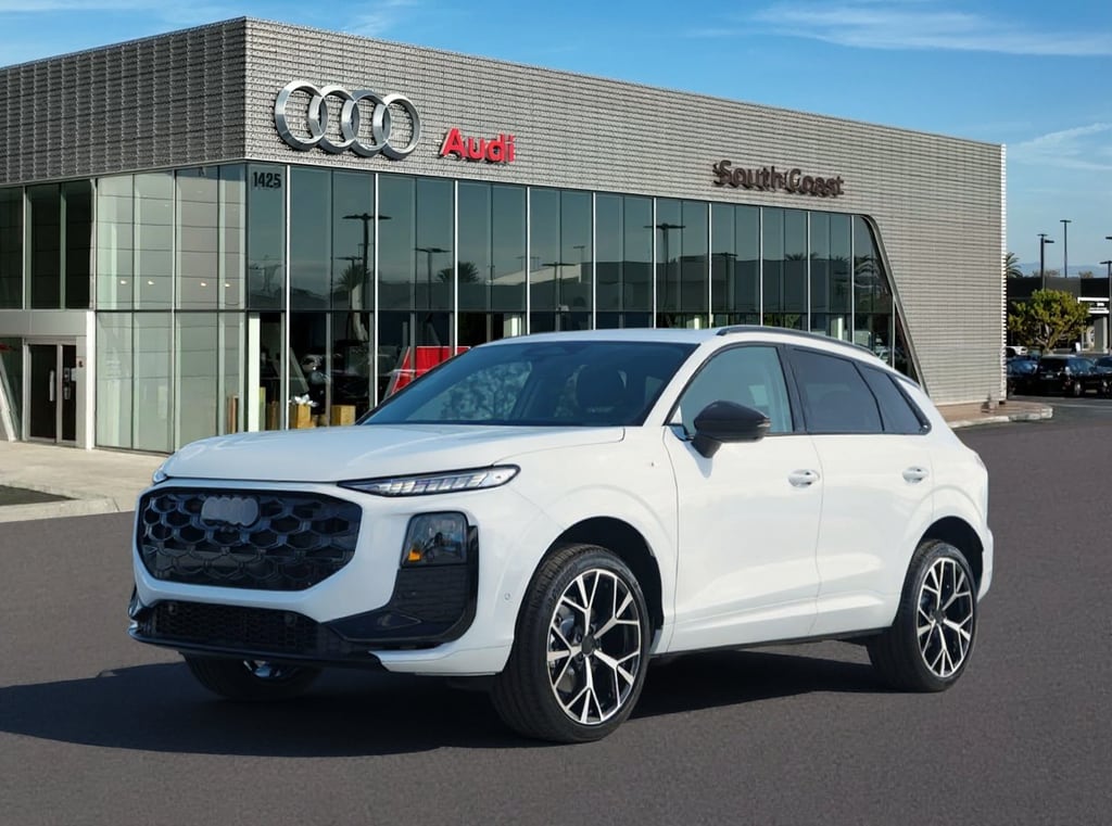 2026 Audi Q3 S line quattro's photo