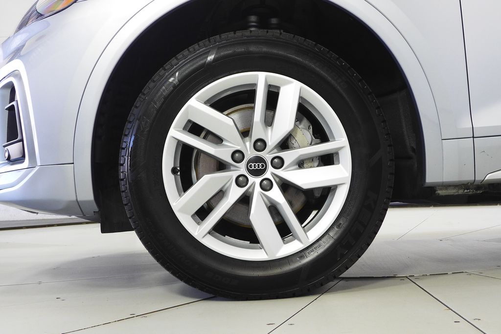 2023 Audi Q5 45 S Line Premium photo 5