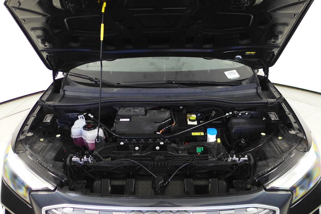 2023 Audi Q4 e-tron Premium Plus photo 5