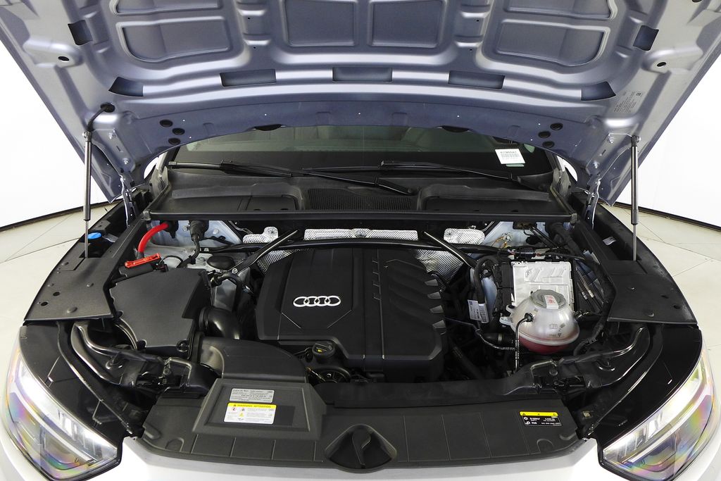 2023 Audi Q5 45 S Line Premium photo 6