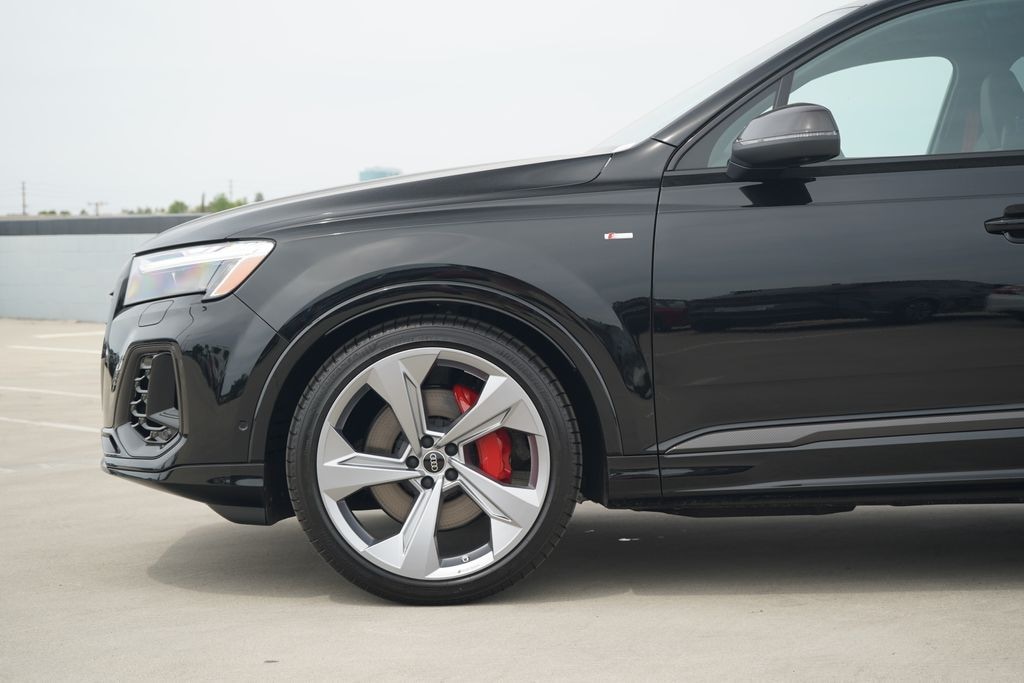 New 2026 Audi Q7 Prestige SUV