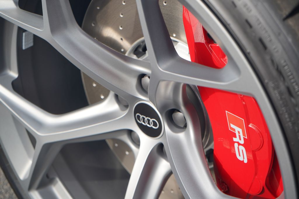 2025 Audi RS 7 Performance photo 3