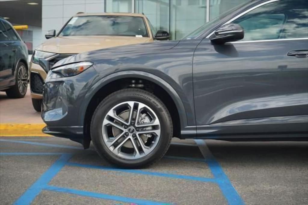 New 2025 Audi Q5 Premium Plus SUV