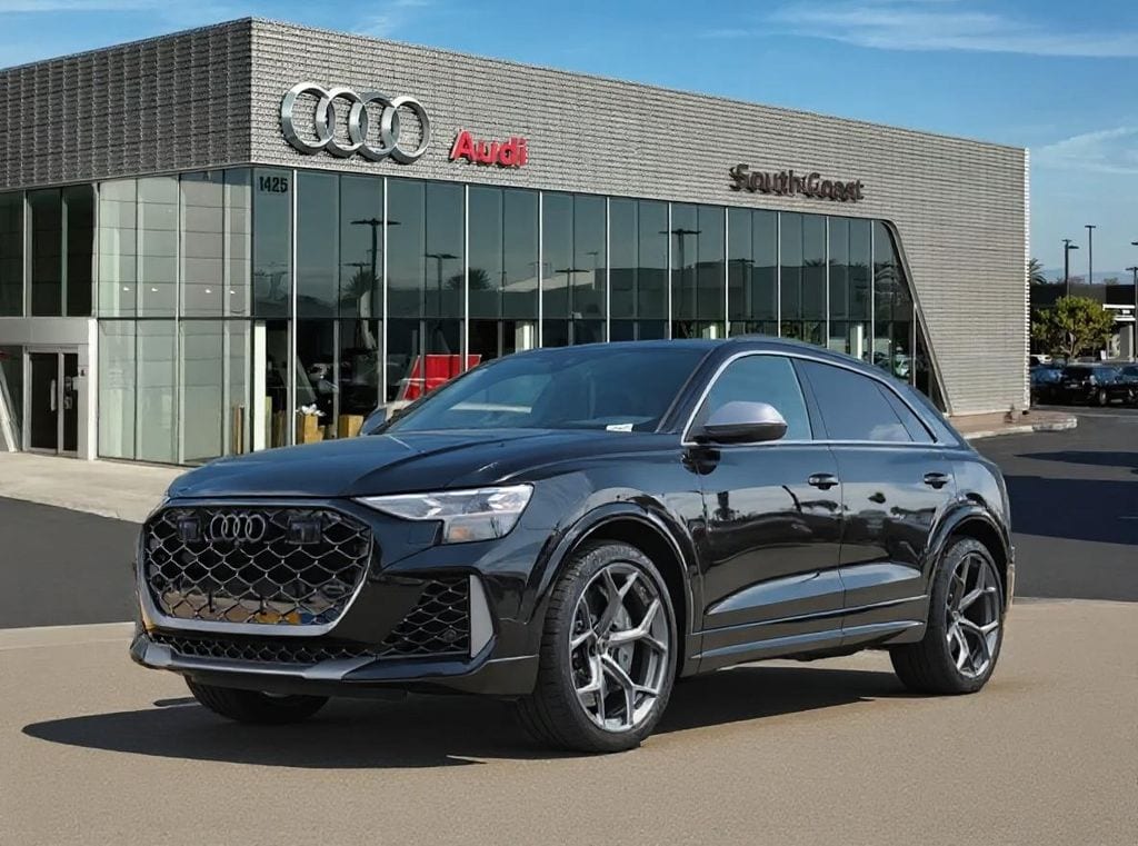 2025 Audi RS Q8 Base's photo