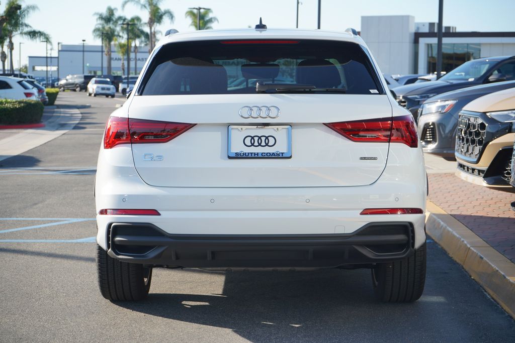 2025 Audi Q3 45 TFSI S line Premium photo 3