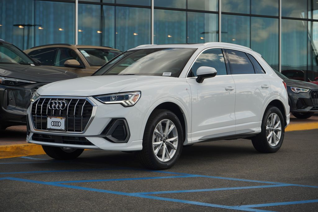 2025 Audi Q3 S Line Premium's photo