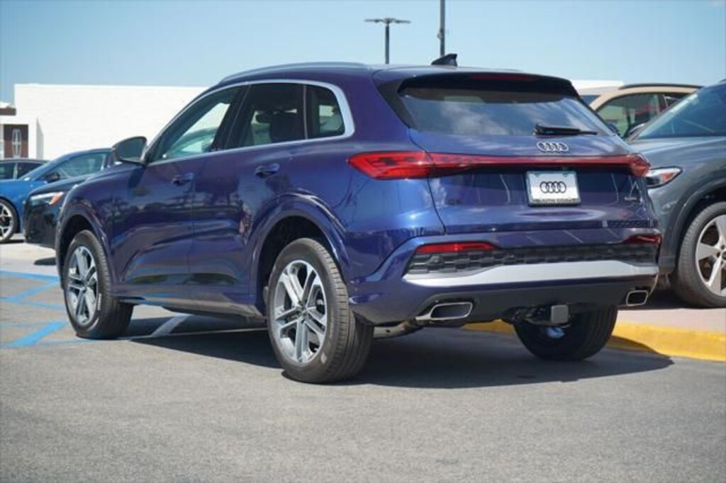 New 2025 Audi Q5 Premium SUV