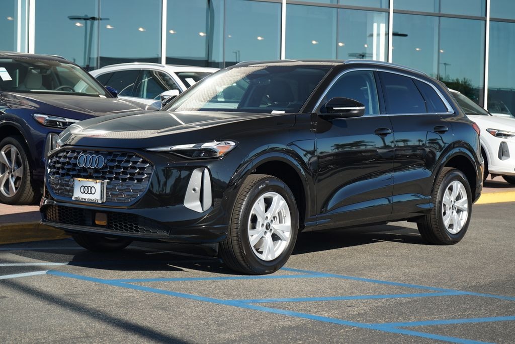 New 2025 Audi Q5 2.0T Premium SUV