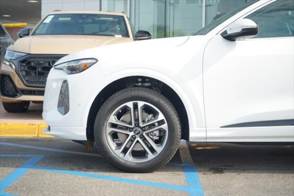 New 2025 Audi All-new Q5 2.0T Premium Plus SUV