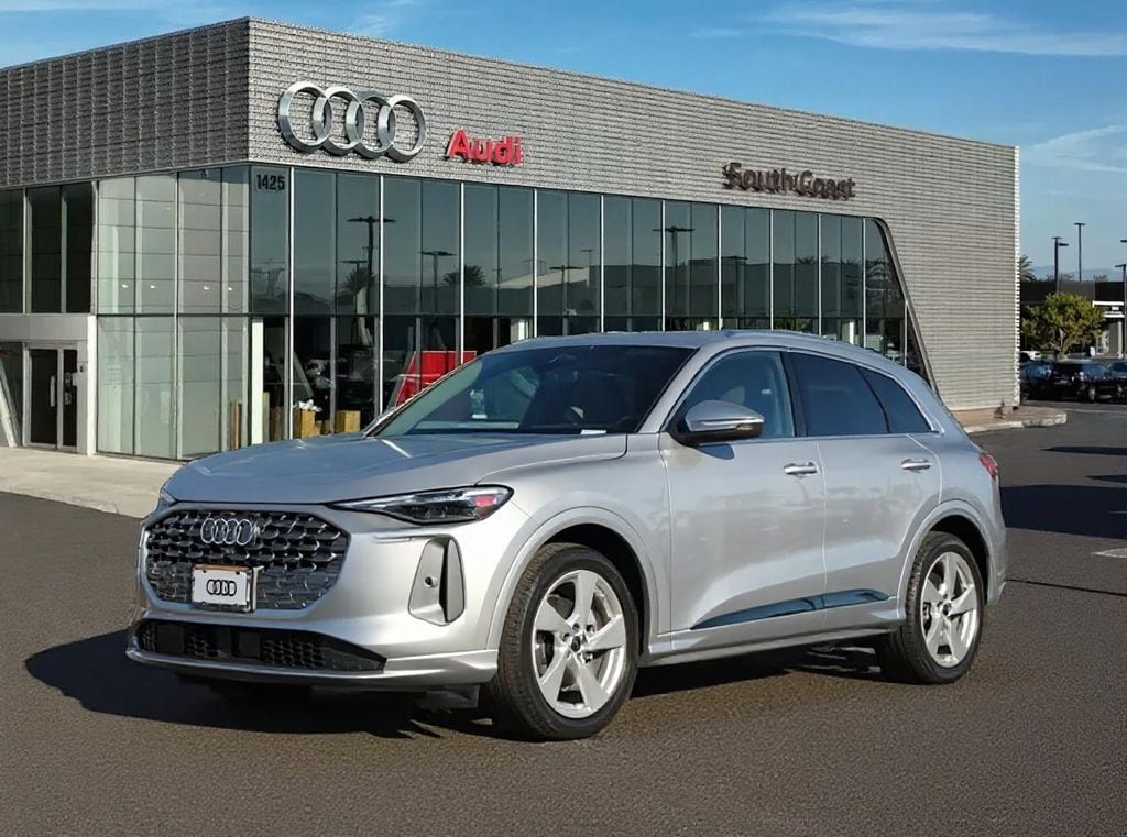 2025 Audi New Q5 Prestige's photo