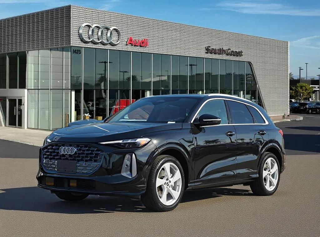 2025 Audi New Q5 Prestige's photo