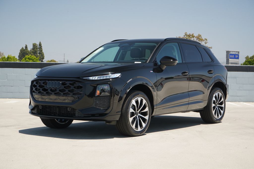 2026 Audi Q3 S line quattro's photo