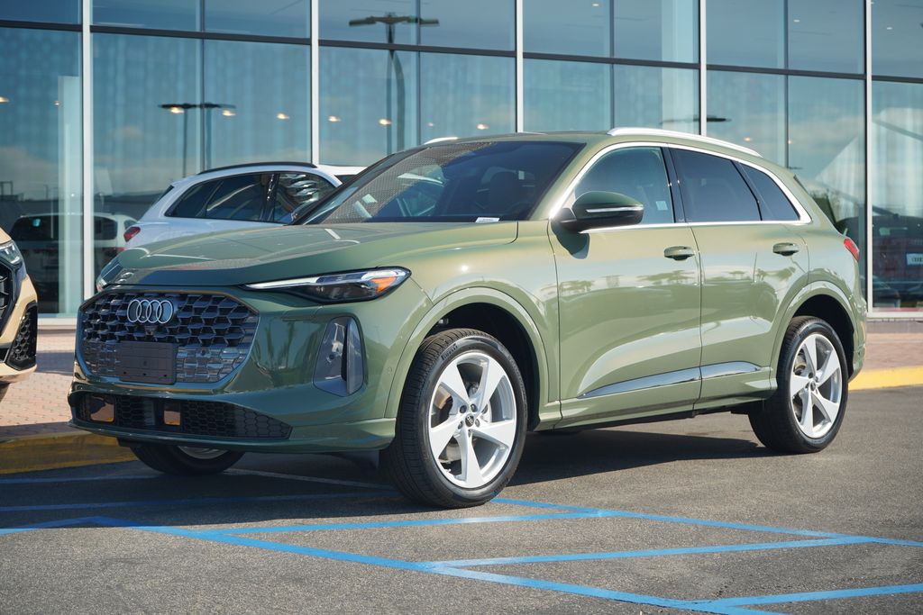 2025 Audi New Q5 Premium Plus's photo