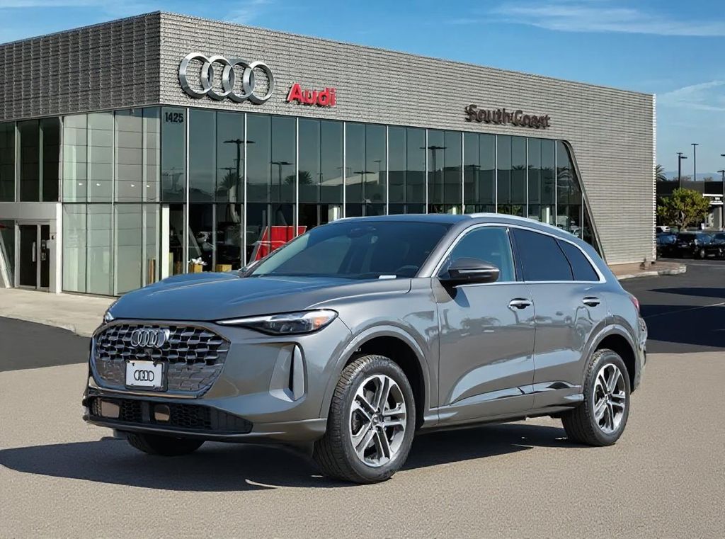 2025 Audi New Q5 Prestige's photo