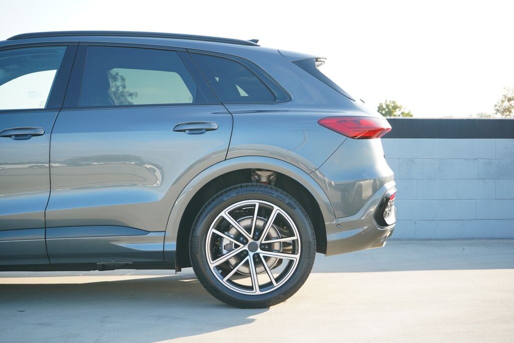 New 2026 Audi Q5 Prestige SUV