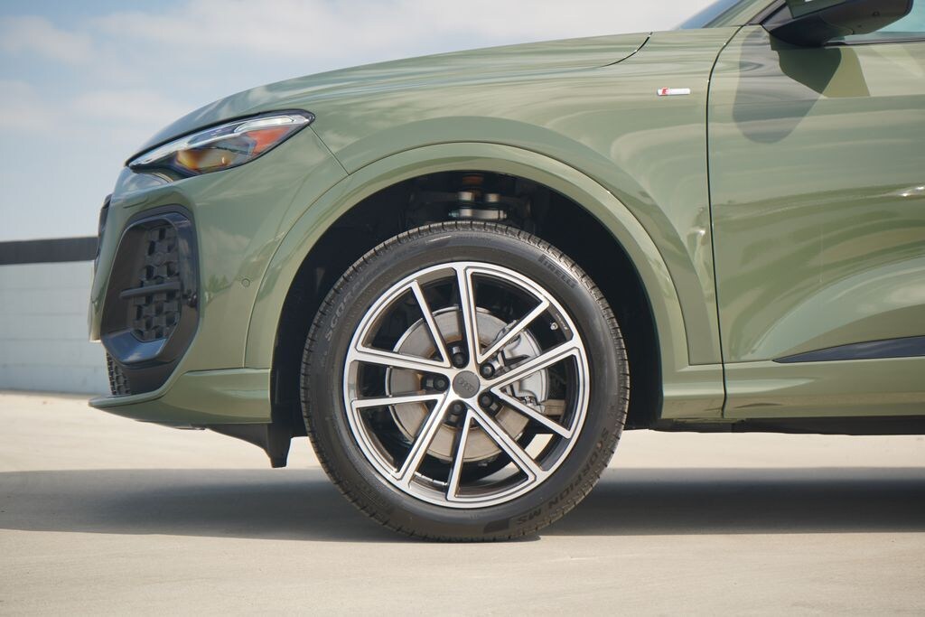 New 2026 Audi Q5 Premium Plus SUV
