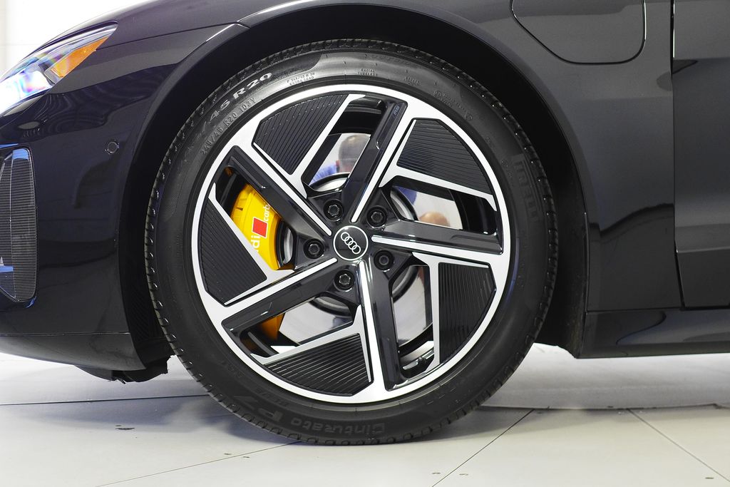 2023 Audi RS e-tron GT Base photo 4