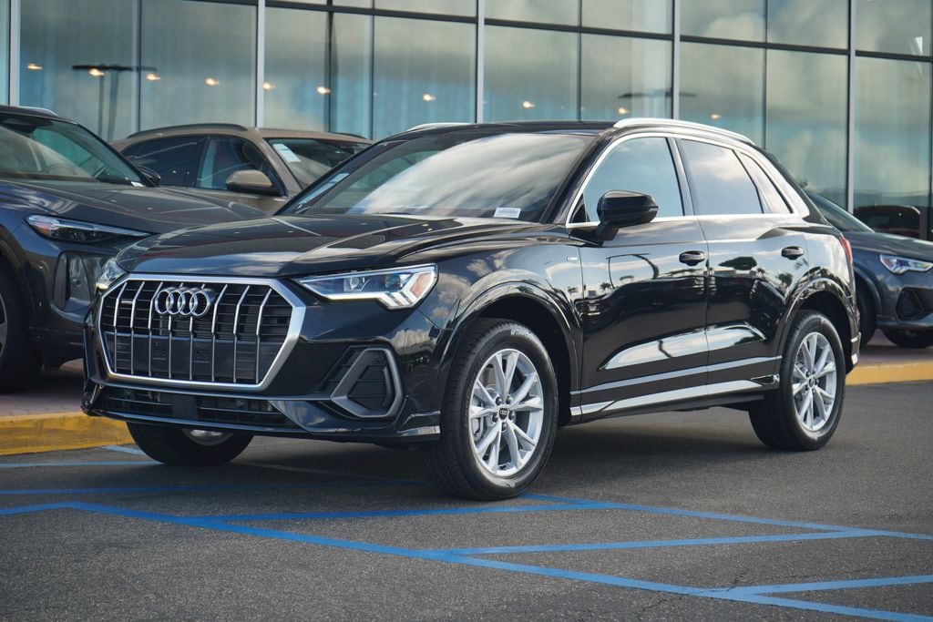 2025 Audi Q3 S Line Premium Plus's photo