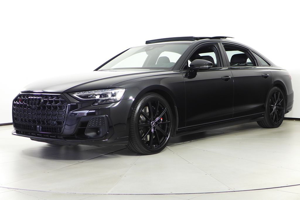 2022 Audi S8 4.0T photo 2