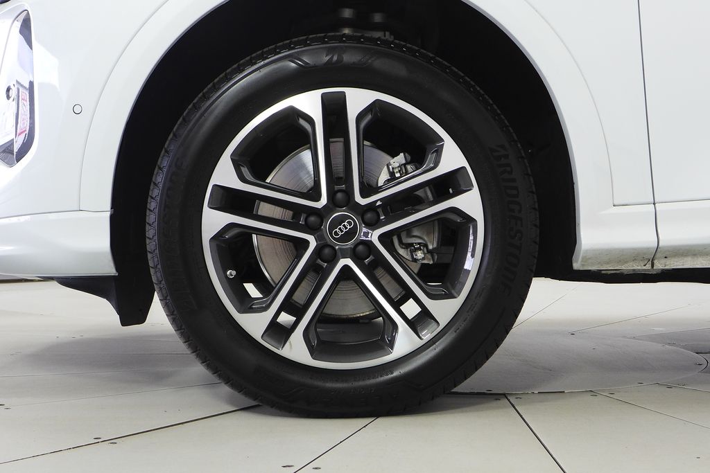 2025 Audi Q5 2.0T Premium photo 4