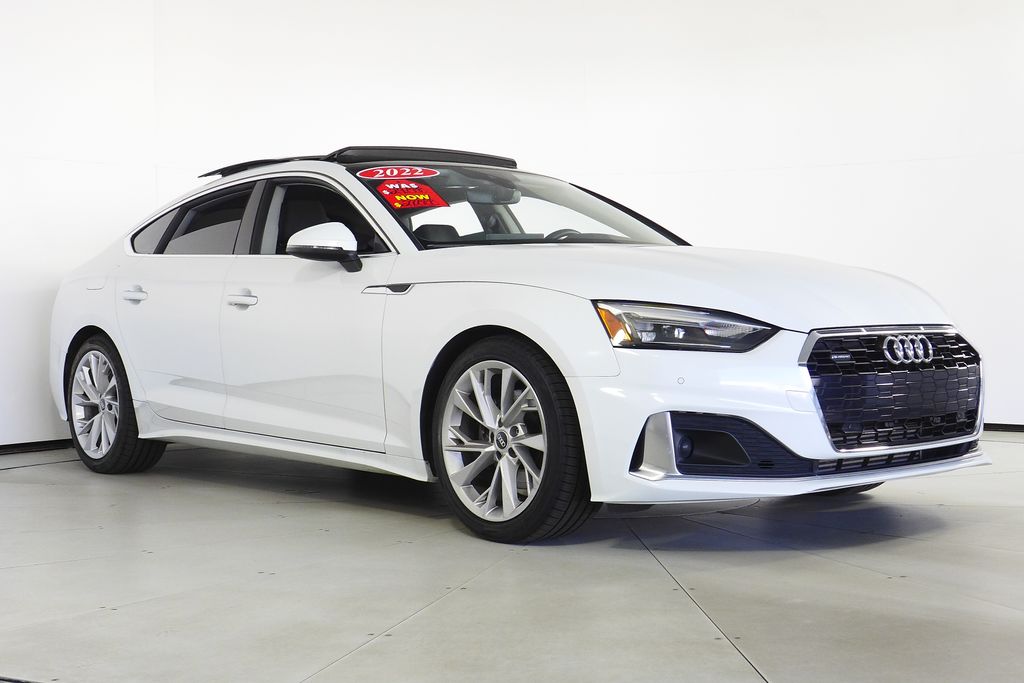 2022 Audi A5 40 Premium photo 4